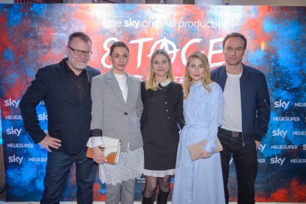 SKY Premiere ´8 Tage´ - Welteruntergangsdrama Premiere im Urania Kino Wien, 14.2.2019, - 
Nora VON WALDSTÄTTEN, Christiane PAUL, Mark WASCHKE, Stefan RUZOWITZKY, Christine SCHEIL